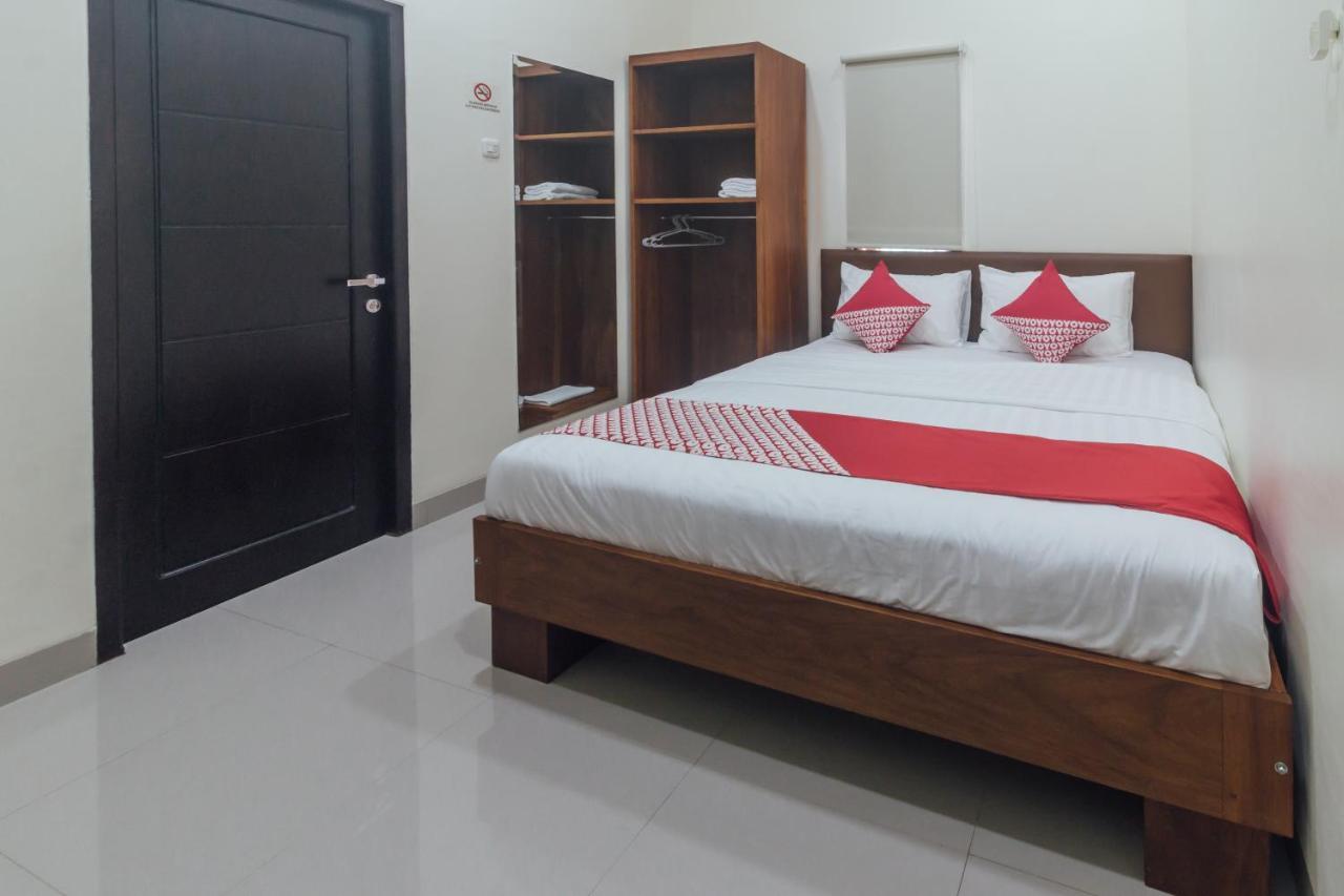 Clean & Comfort Homestay Ambon Luaran gambar