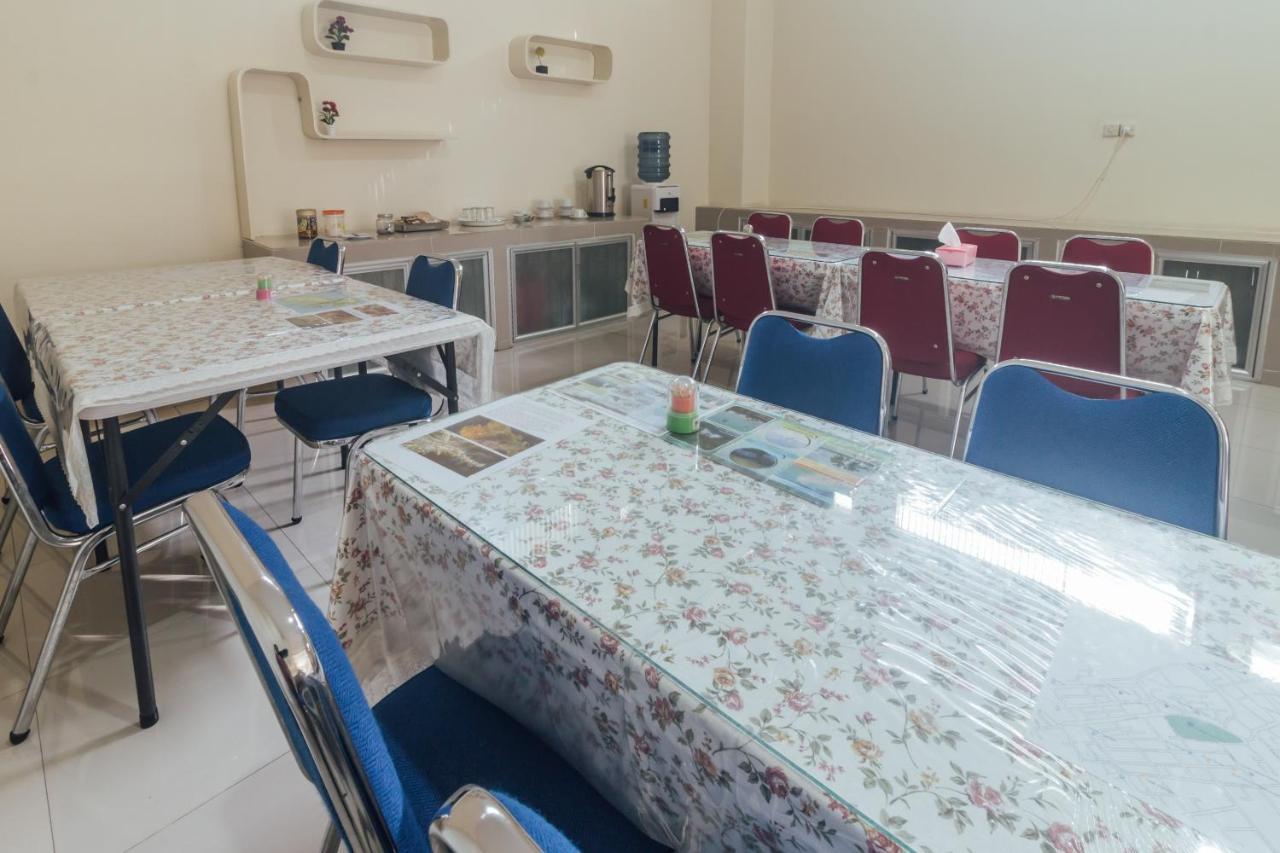 Clean & Comfort Homestay Ambon Luaran gambar