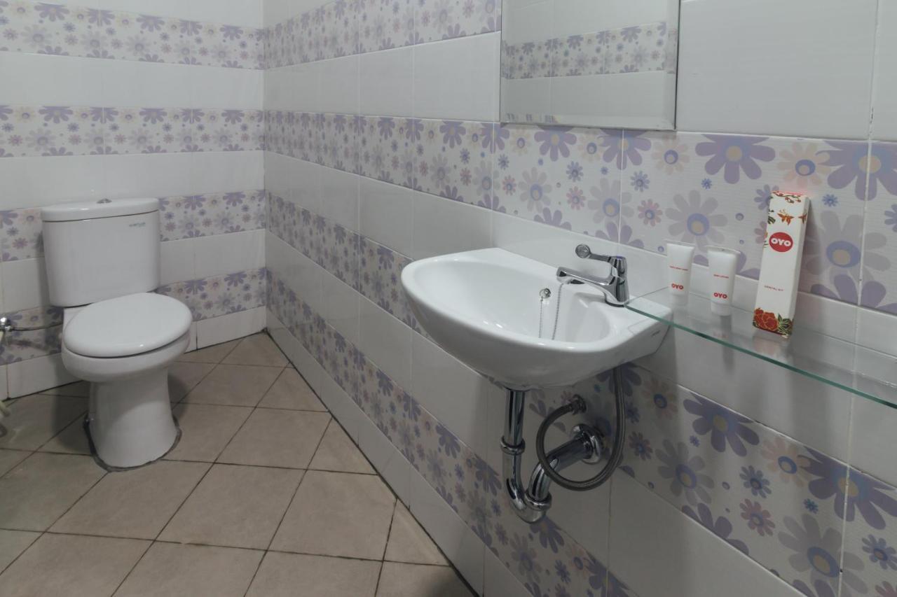 Clean & Comfort Homestay Ambon Luaran gambar