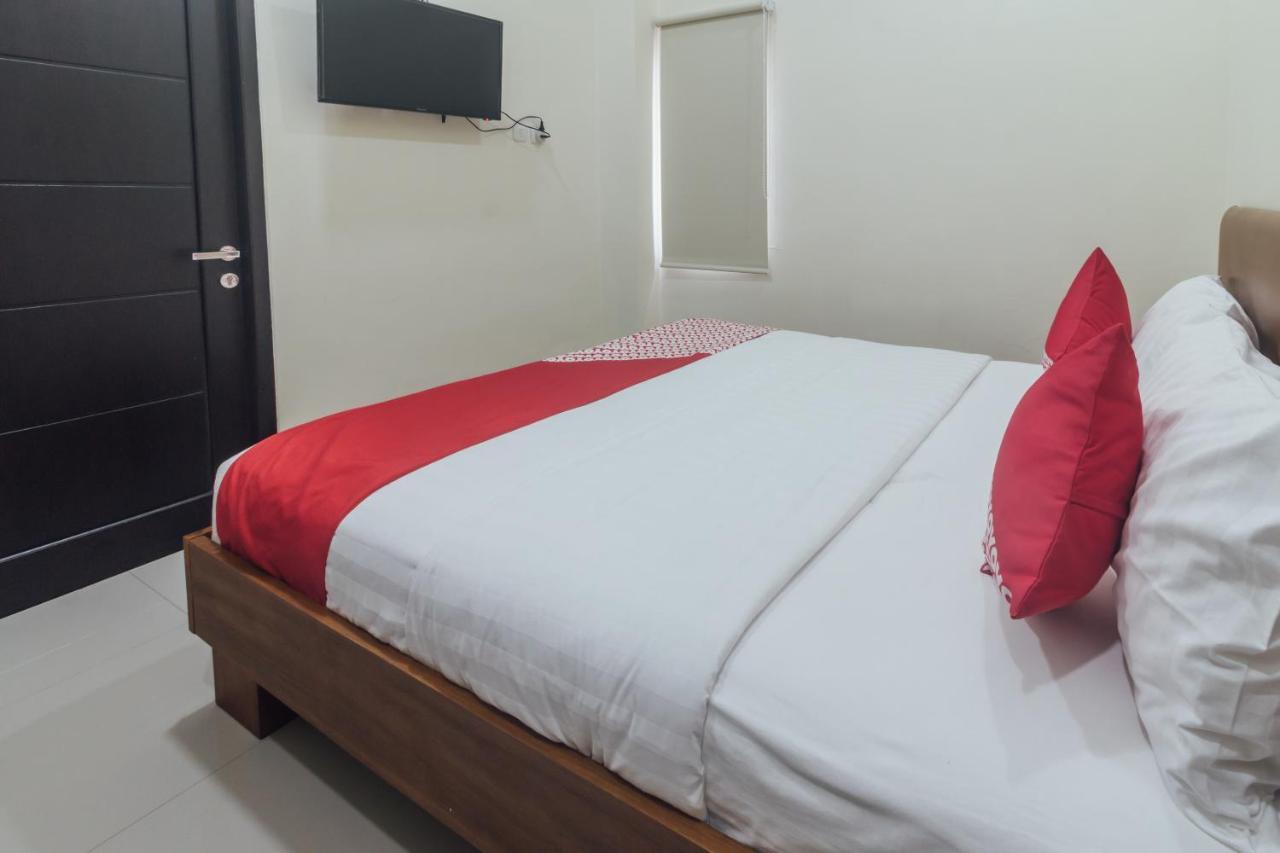 Clean & Comfort Homestay Ambon Luaran gambar
