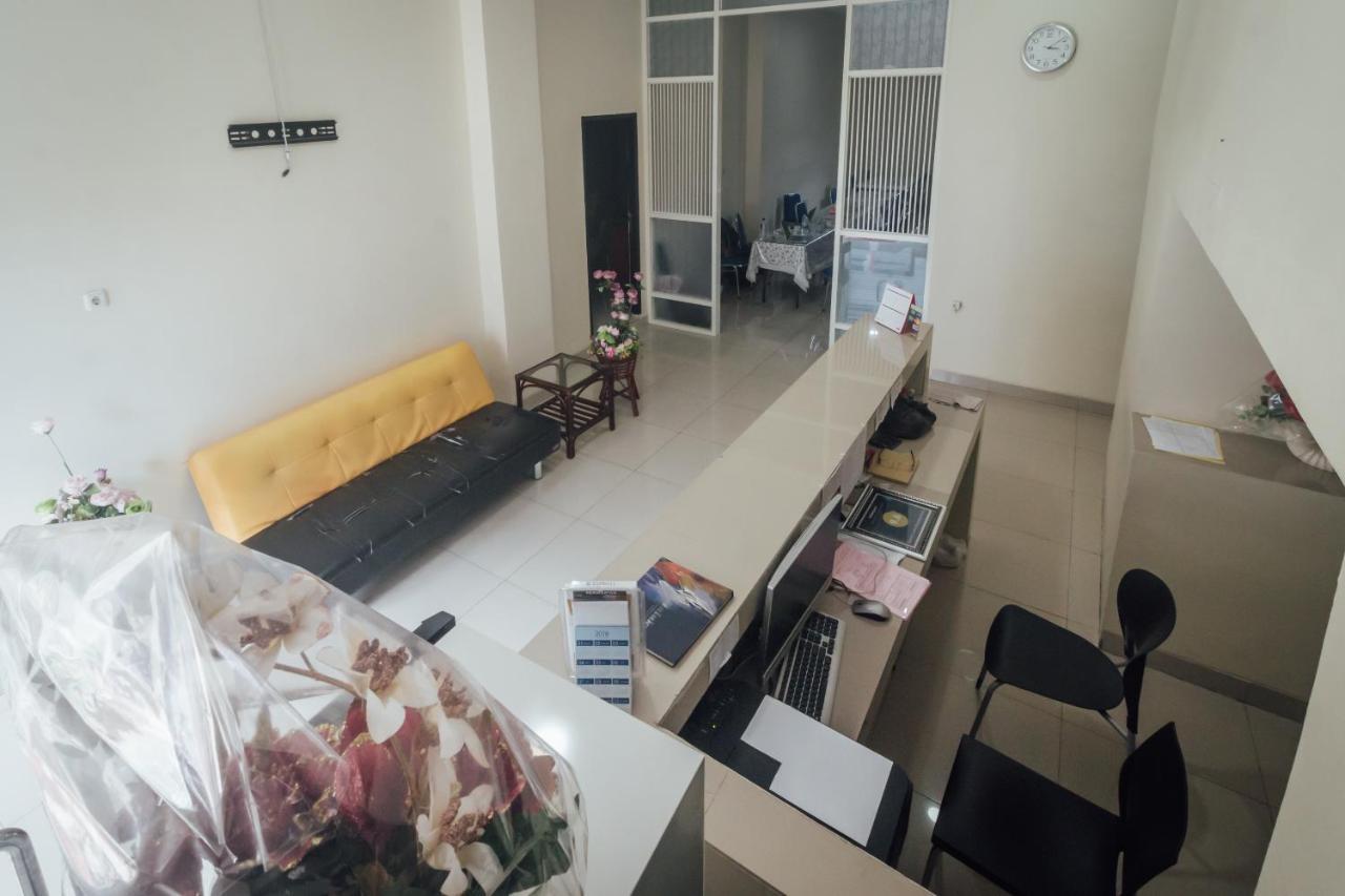 Clean & Comfort Homestay Ambon Luaran gambar