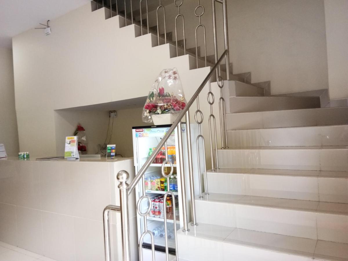 Clean & Comfort Homestay Ambon Luaran gambar