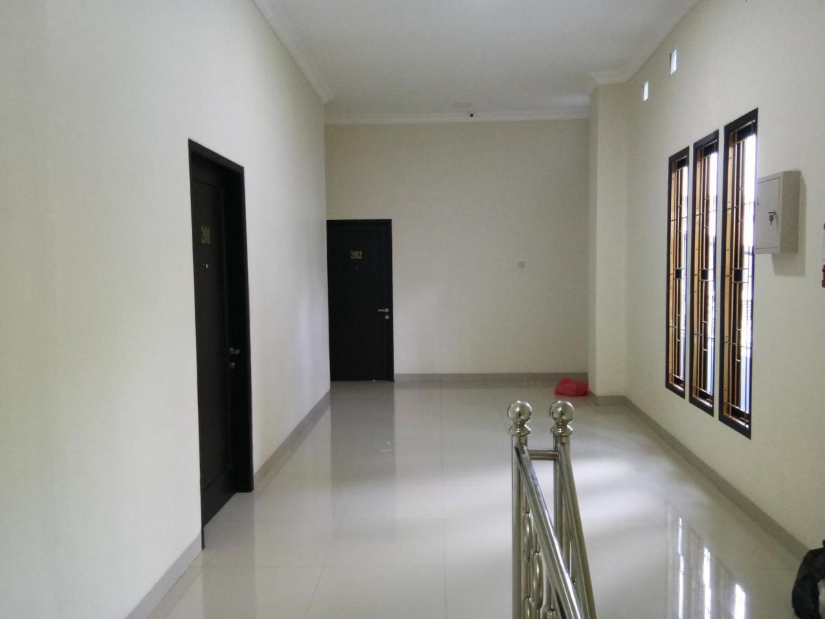 Clean & Comfort Homestay Ambon Luaran gambar