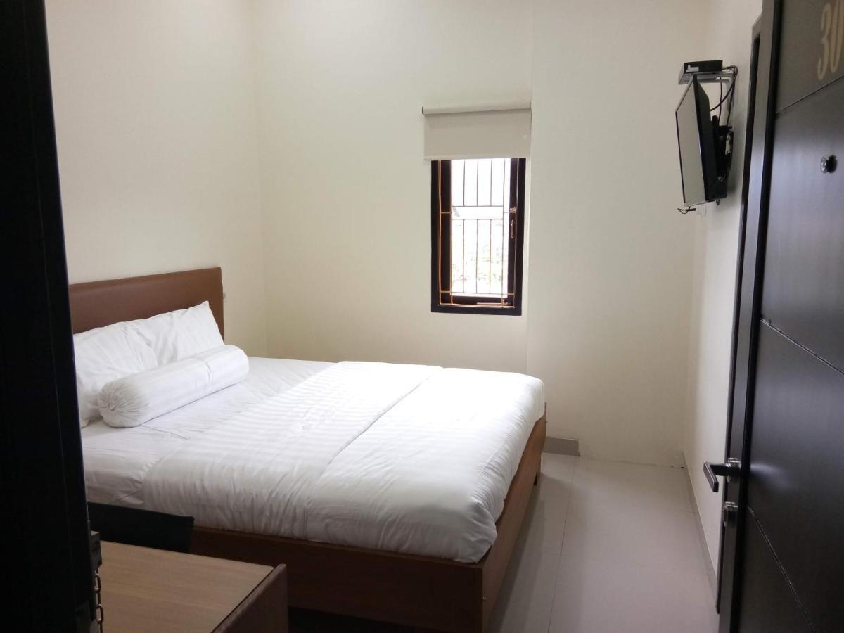 Clean & Comfort Homestay Ambon Luaran gambar